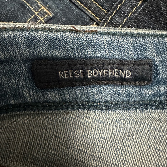 Lucky Brand Cropped Jeans - Picture 5 of 6